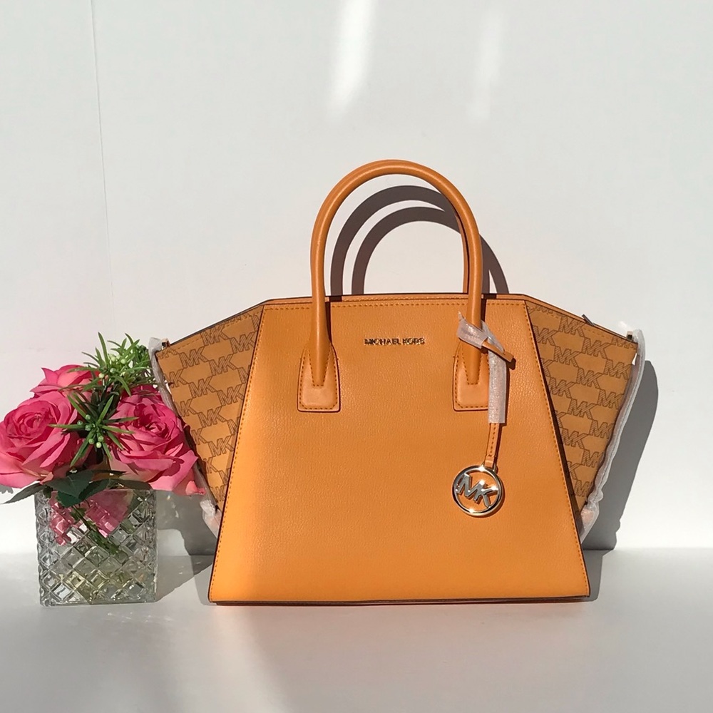 Michael Kors Avril LG Satchels